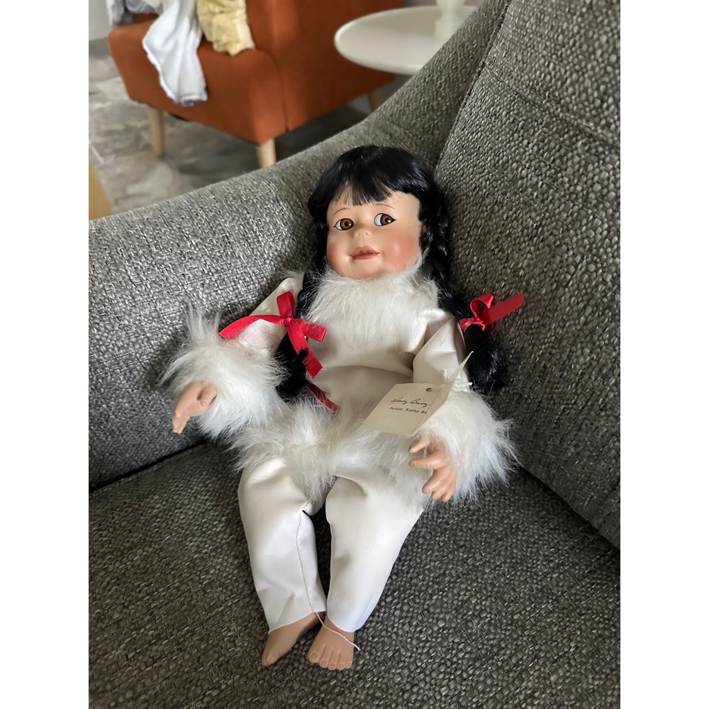 Edwin M Knowles Miki Porcelain Doll Kathy Barry-Hippensteel Toys Tots 76215-HT